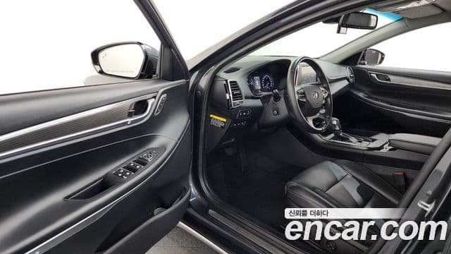 Hyundai Grandeur IG гибрид Exclusive, 2018 10