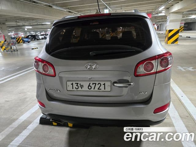Hyundai Santa Fe CM World Cup Special Edition, 2011 4