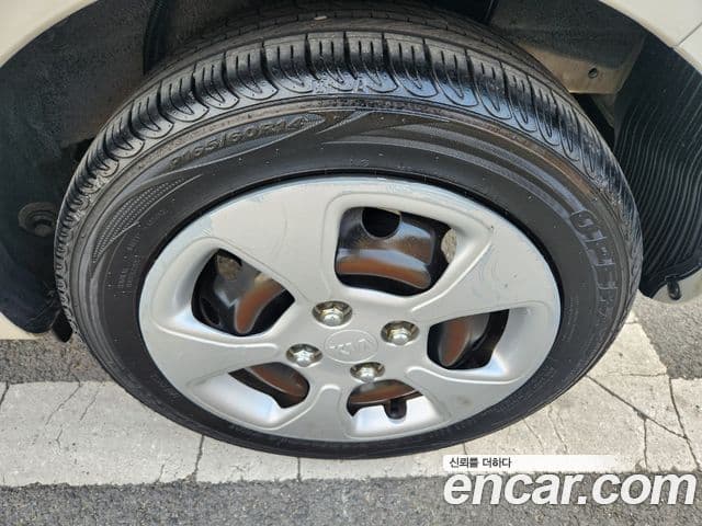 Kia All New Morning Deluxe, 2012 16