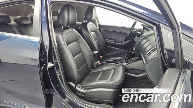 Kia The / новый New K3 Prestige, 2016 10