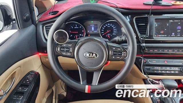 Kia The / новый New Carnival Prestige, 2019 13