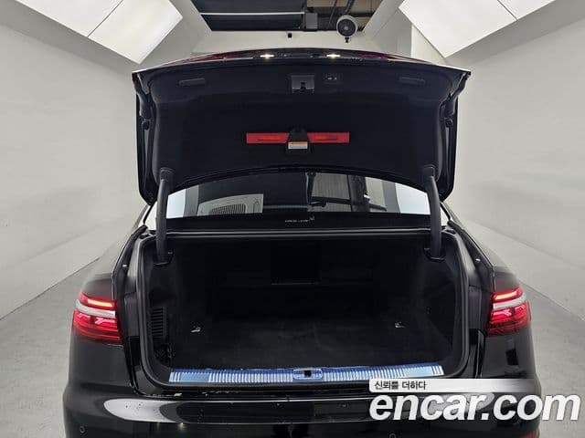 Audi A8 (D5) Premium, 2023 19