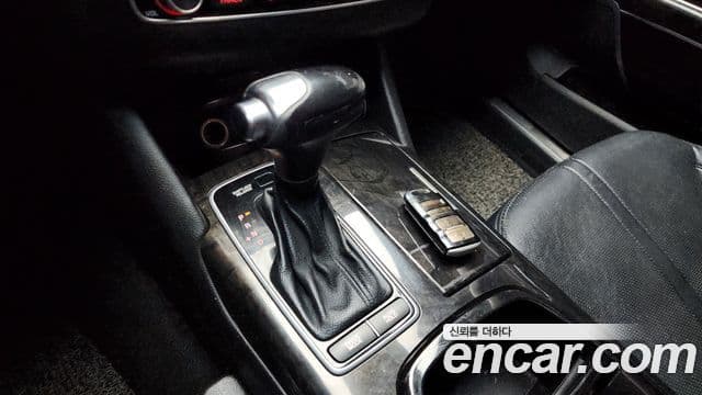 Kia K9 Prestige, 2014 9