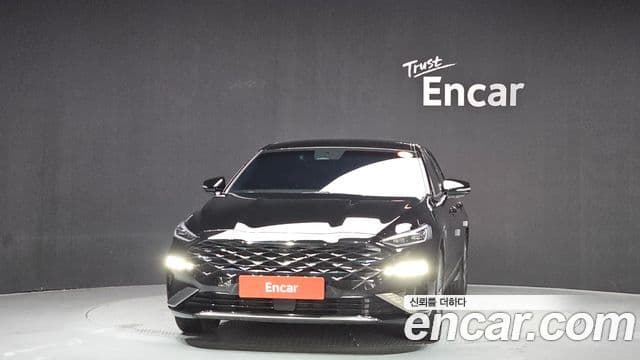 Kia K8 Signature, 2023 3