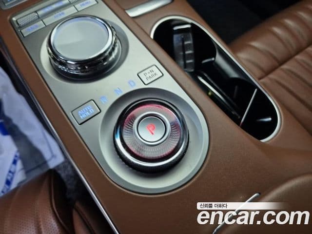 Genesis GV70, 2022 8