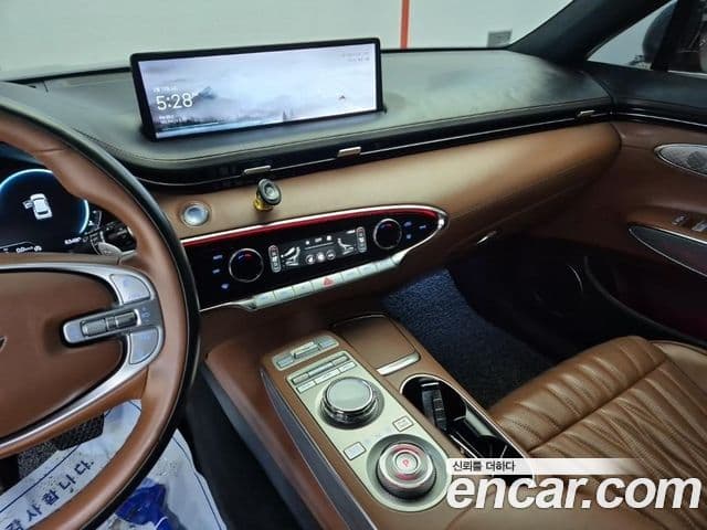 Genesis GV70, 2022 10
