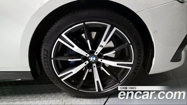 BMW 5시리즈 (G60) 530i xDrive M Sport, 2024 все фото