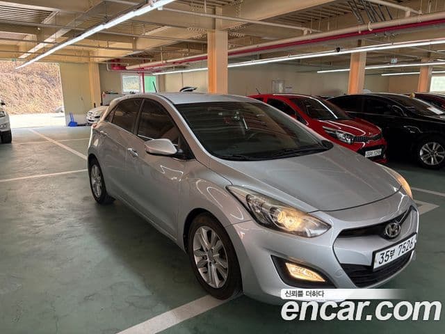 Hyundai i30(новый кузов / новое поколение) дизель 1.6 VGT Unique, 2012 2