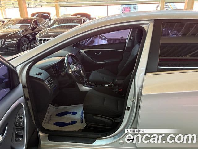 Hyundai i30(новый кузов / новое поколение) дизель 1.6 VGT Unique, 2012 13