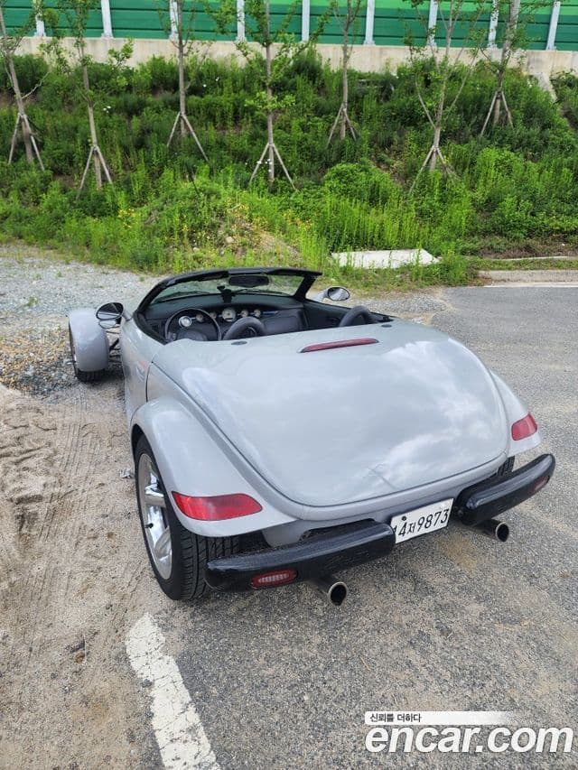 크라이슬러 프라울러, 2001 4