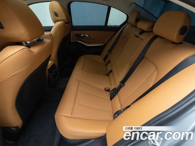 BMW 3시리즈 (G20), 2025 11