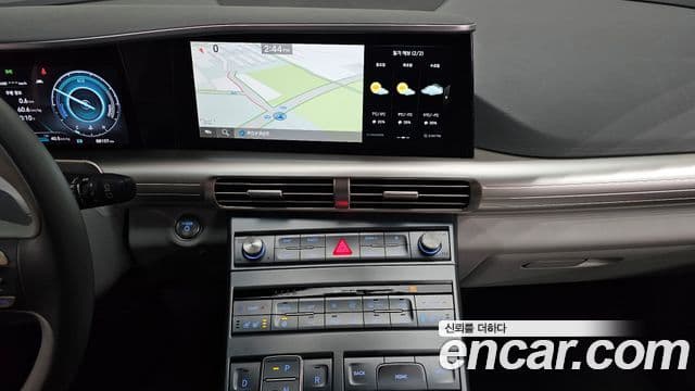 Hyundai NEXO Premium, 2023 14