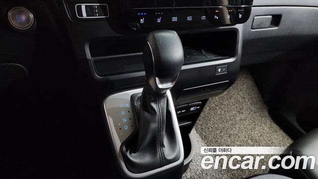 Hyundai Staria Modern, 2022 9