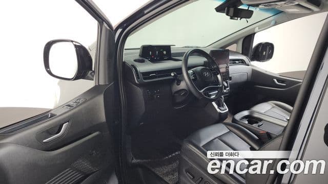 Hyundai Staria Modern, 2022 10