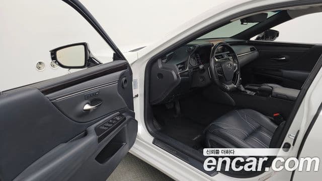 Lexus ES300h 7세대 Luxury, 2019 10