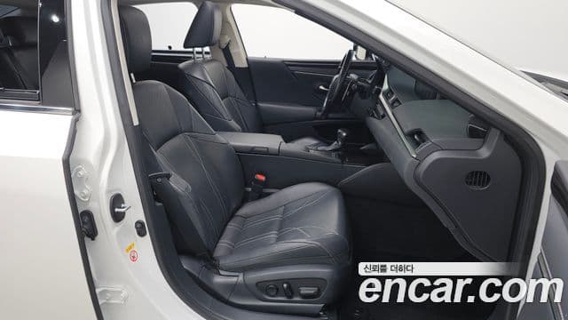 Lexus ES300h 7세대 Luxury, 2019 11