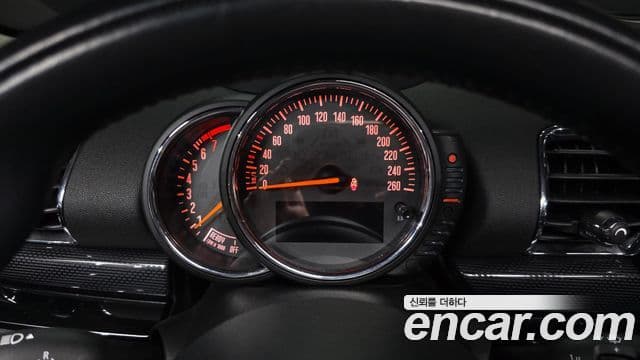 Mini Cooper 클럽맨 2세대, 2016 8