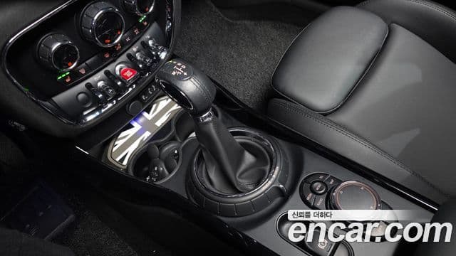 Mini Cooper 클럽맨 2세대, 2016 9