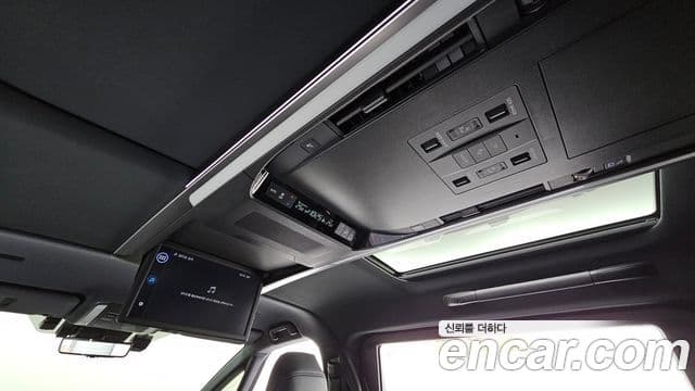 Toyota Alphard 4세대, 2024 16