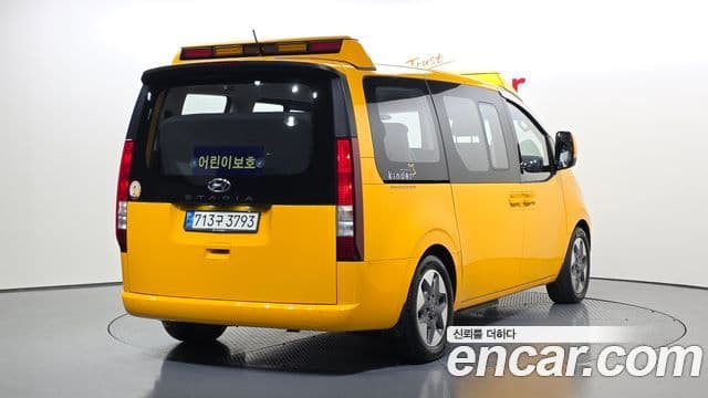 Hyundai Staria 15인승, 2022 2