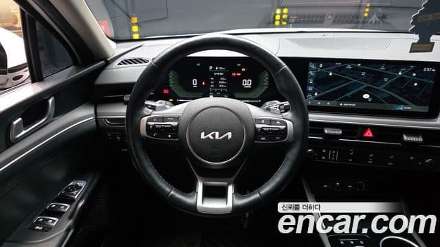 Kia The / новый New K5 3세대 Trendy, 2024 13