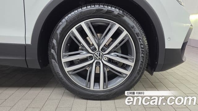 Volkswagen Tiguan 2세대 Prestige, 2023 все фото