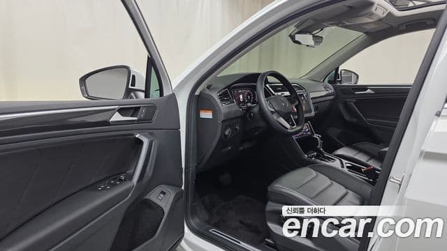 Volkswagen Tiguan 2세대 Prestige, 2023 10