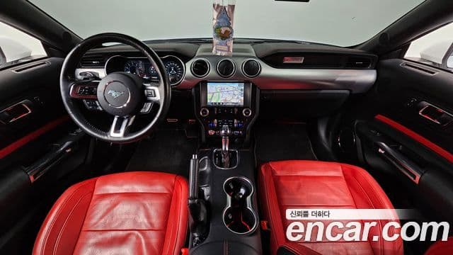 Ford Mustang купе, 2022 7