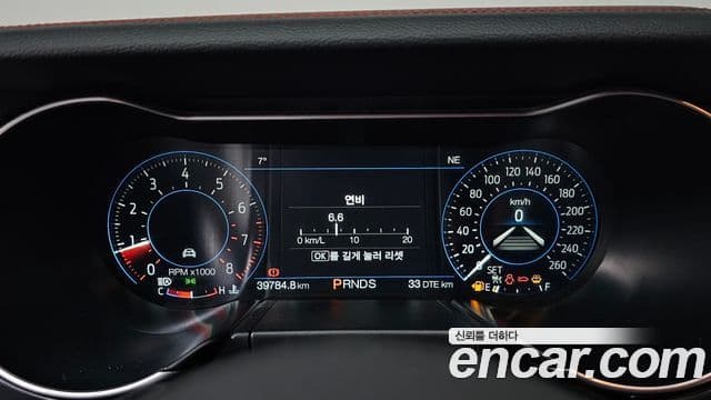 Ford Mustang купе, 2022 8