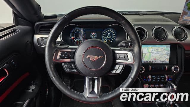 Ford Mustang купе, 2022 13