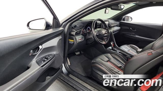 Hyundai Veloster (JS) Core, 2018 10