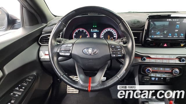 Hyundai Veloster (JS) Core, 2018 13