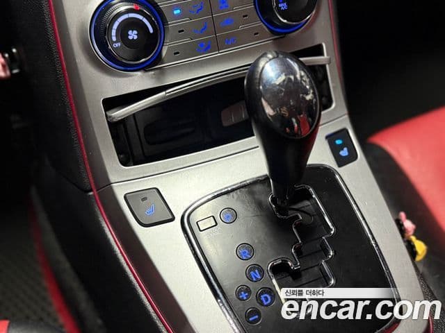 Hyundai Genesis купе 200 турбо D, 2009 16