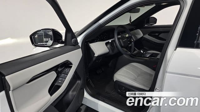 Land Rover Range Rover Evoque 2세대 P250 Dynamic SE, 2026 10