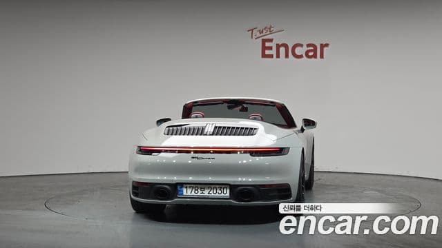 Porsche 911 (992) Carrera кабриолет, 2024 4
