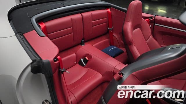 Porsche 911 (992) Carrera кабриолет, 2024 12