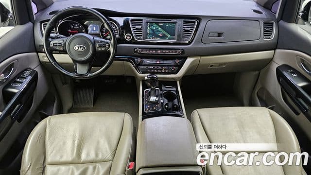 Kia All New Carnival Prestige, 2015 7