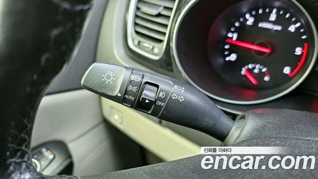 Kia All New Carnival Prestige, 2015 16