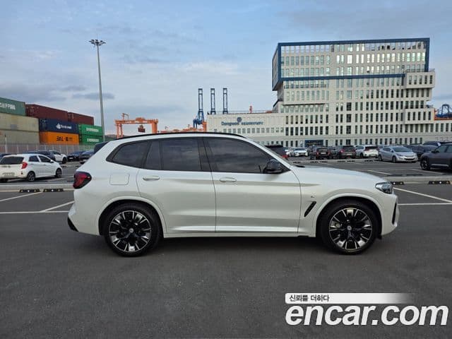 BMW iX3 M Sport, 2023 4