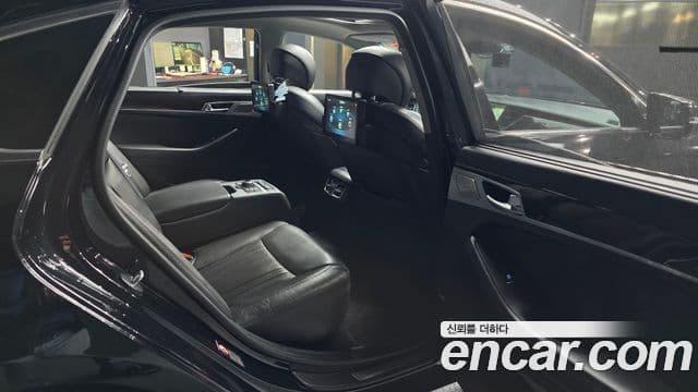 Genesis G80 Premium Luxury, 2017 1