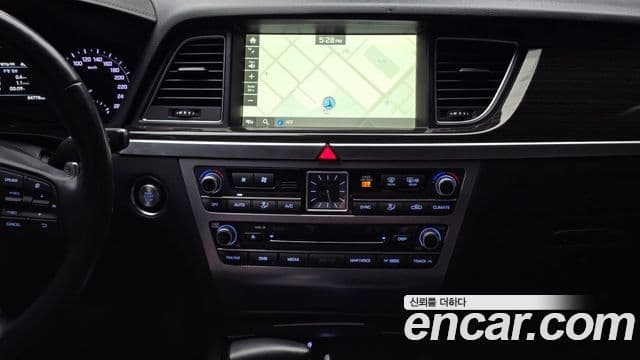 Genesis G80 Premium Luxury, 2017 15