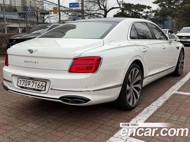 Bentley Flying Spur 3세대, 2022 2