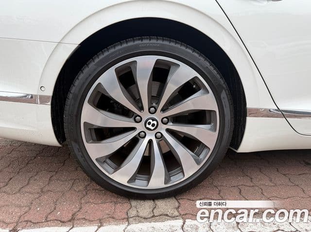 Bentley Flying Spur 3세대, 2022 все фото