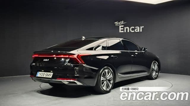 Kia K8 Signature, 2023 2