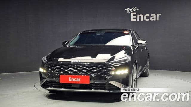 Kia K8 Signature, 2023 3