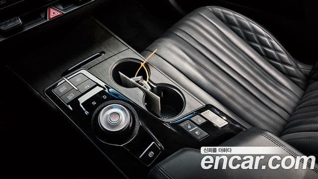 Kia K8 Signature, 2023 9