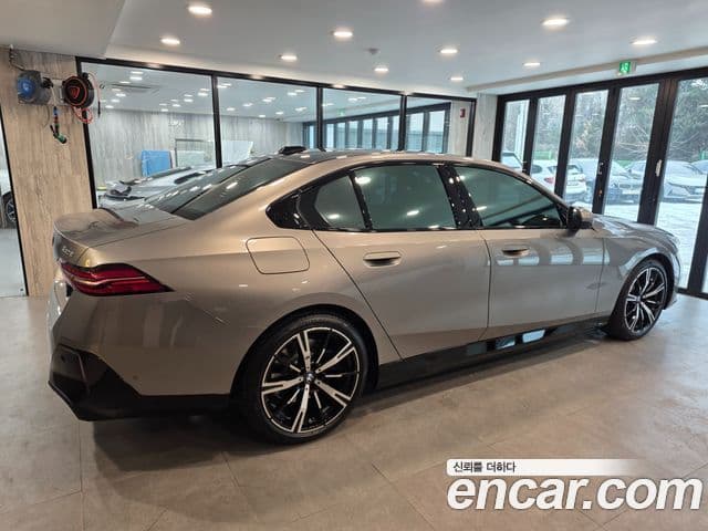 BMW 5시리즈 (G60) 530e M Sport, 2026 3