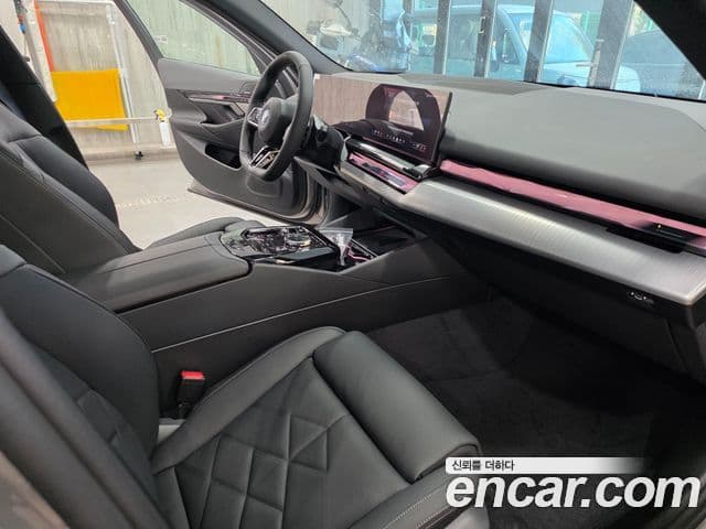 BMW 5시리즈 (G60) 530e M Sport, 2026 16