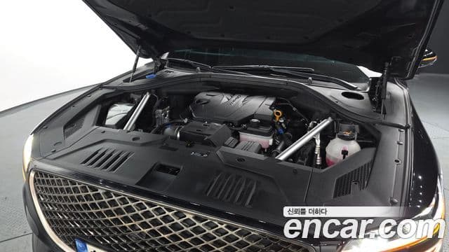 Genesis GV70, 2021 6