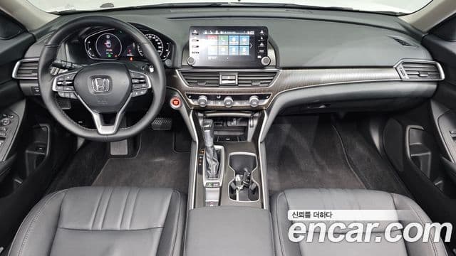 Honda Accord 10세대 1.5 турбо, 2019 7
